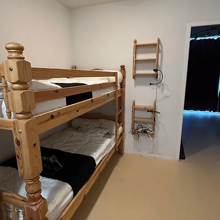 6 Pers Proche Pistes Et Commerces - Fr-1-814-95 * Besse-et-Saint-Anastaise